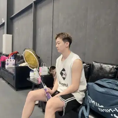 邓国